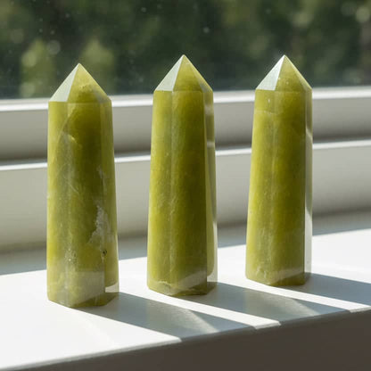 Natural Green Jade Tower | 6 - 8cm Healing Crystal Point for Luck & Abundance - Seidr Magic